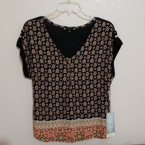 Iris Basic blavk,pink, and brown blouse